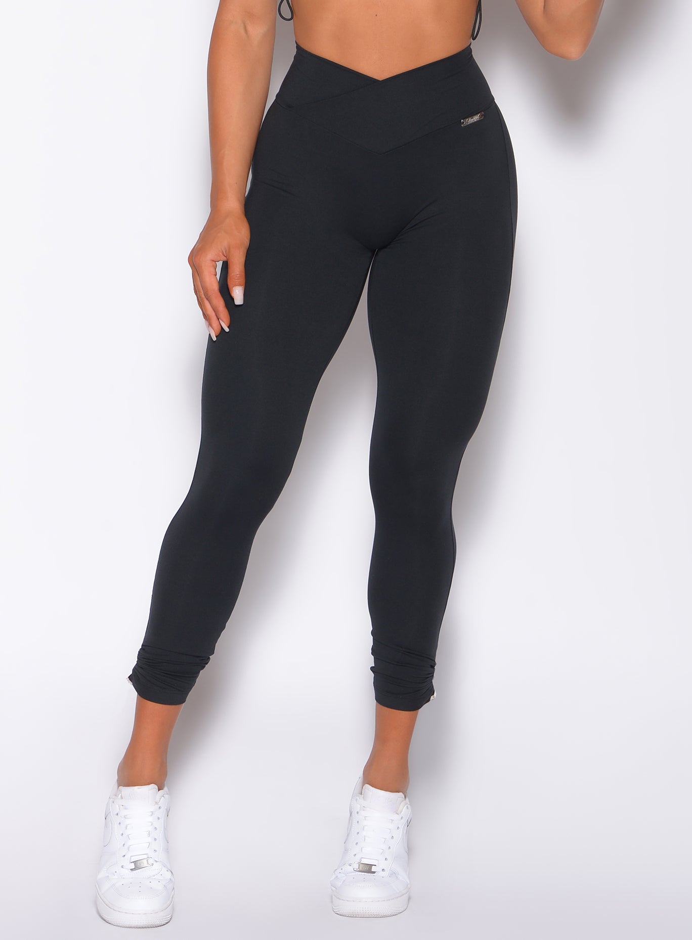 Contour Toggle Leggings | Black | Bombshell Sportswear